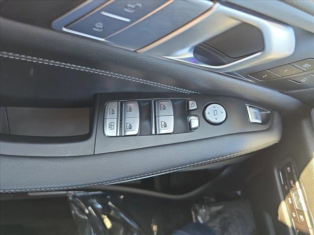 Used 2021 BMW X7 M50i w/ Dynamic Handling Package image 27