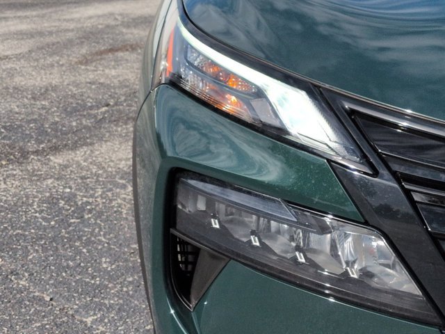 Certified 2026 Nissan Rogue Dark Armor AWD/4WD image 10