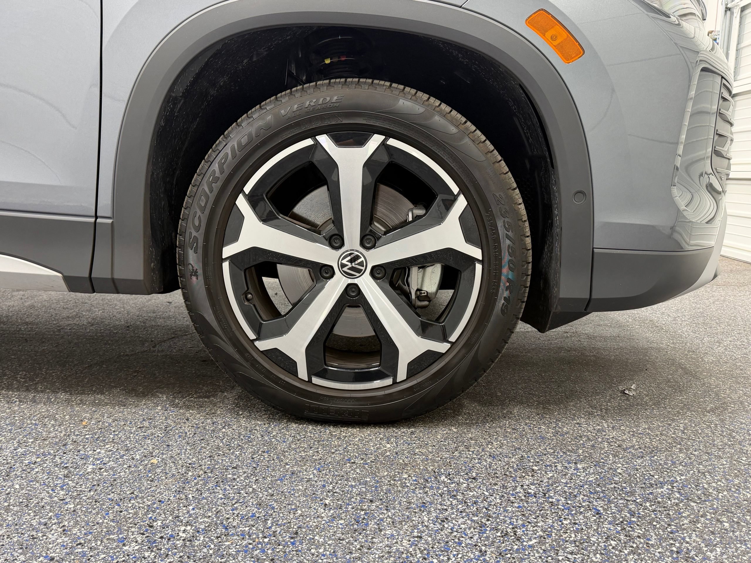 Used 2026 Volkswagen Tiguan SE w/ Panoramic Sunroof Package AWD/4WD image 14
