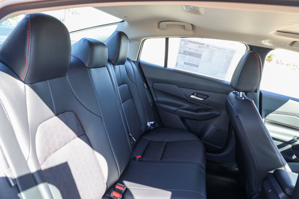 New 2027 Nissan Sentra SR FWD image 18