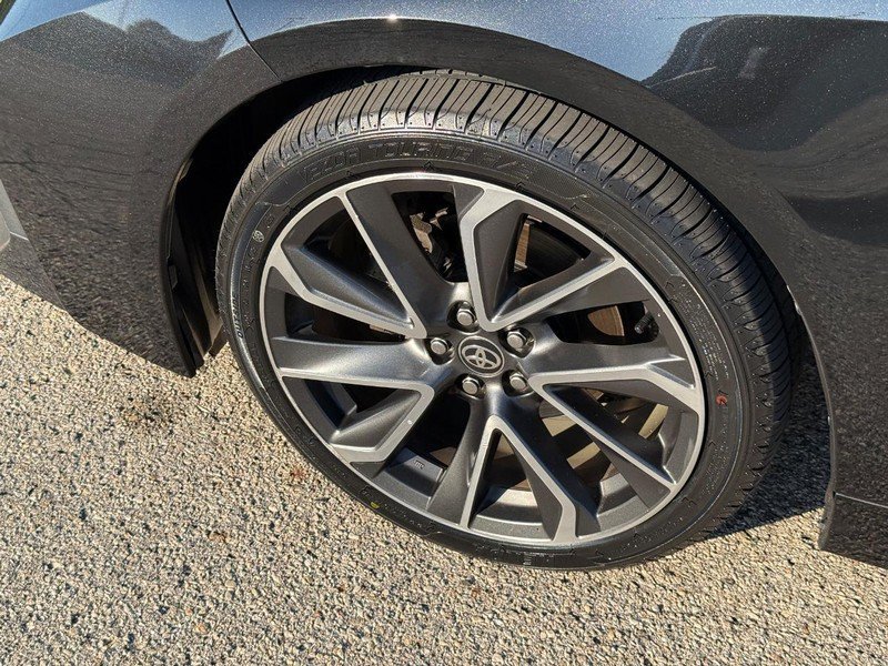 Used 2020 Toyota Corolla SE w/ SE Premium Package FWD image 10