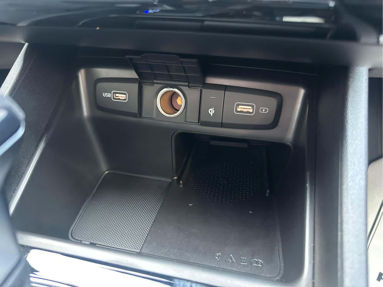 Used 2024 Hyundai Santa Cruz Night image 35