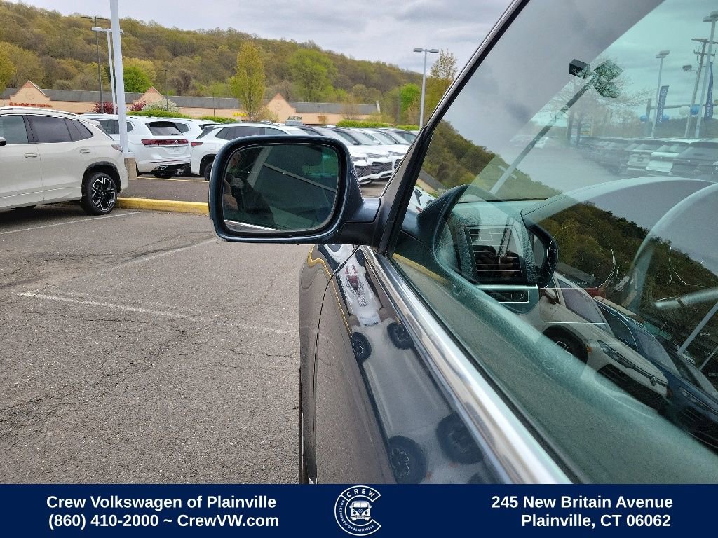 Used 2004 Volkswagen Touareg V8 AWD/4WD image 30