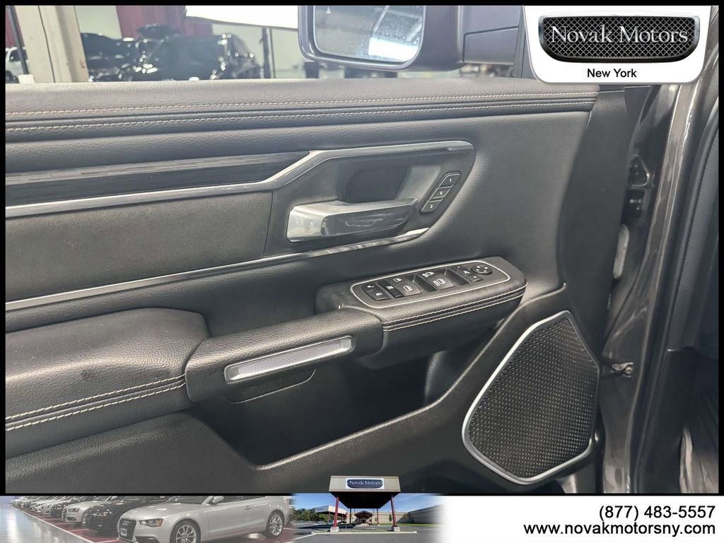 Used 2023 RAM 1500 Laramie AWD/4WD image 12