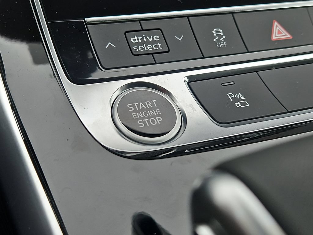New 2026 Audi Q7 2.0T Premium AWD/4WD image 17