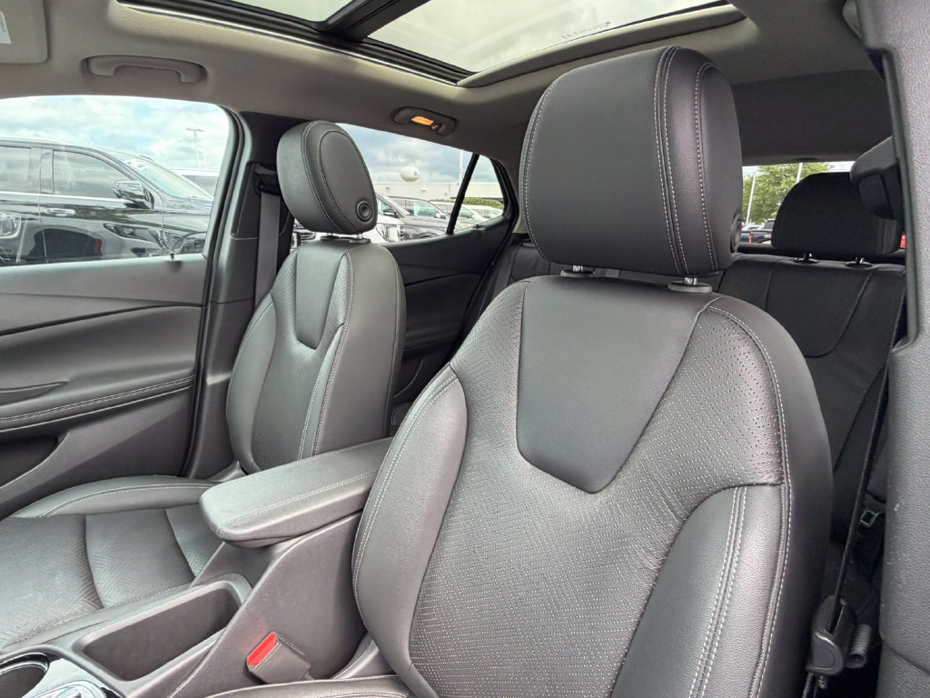 Certified 2023 Buick Encore GX Essence w/ Experience Buick Package FWD image 26