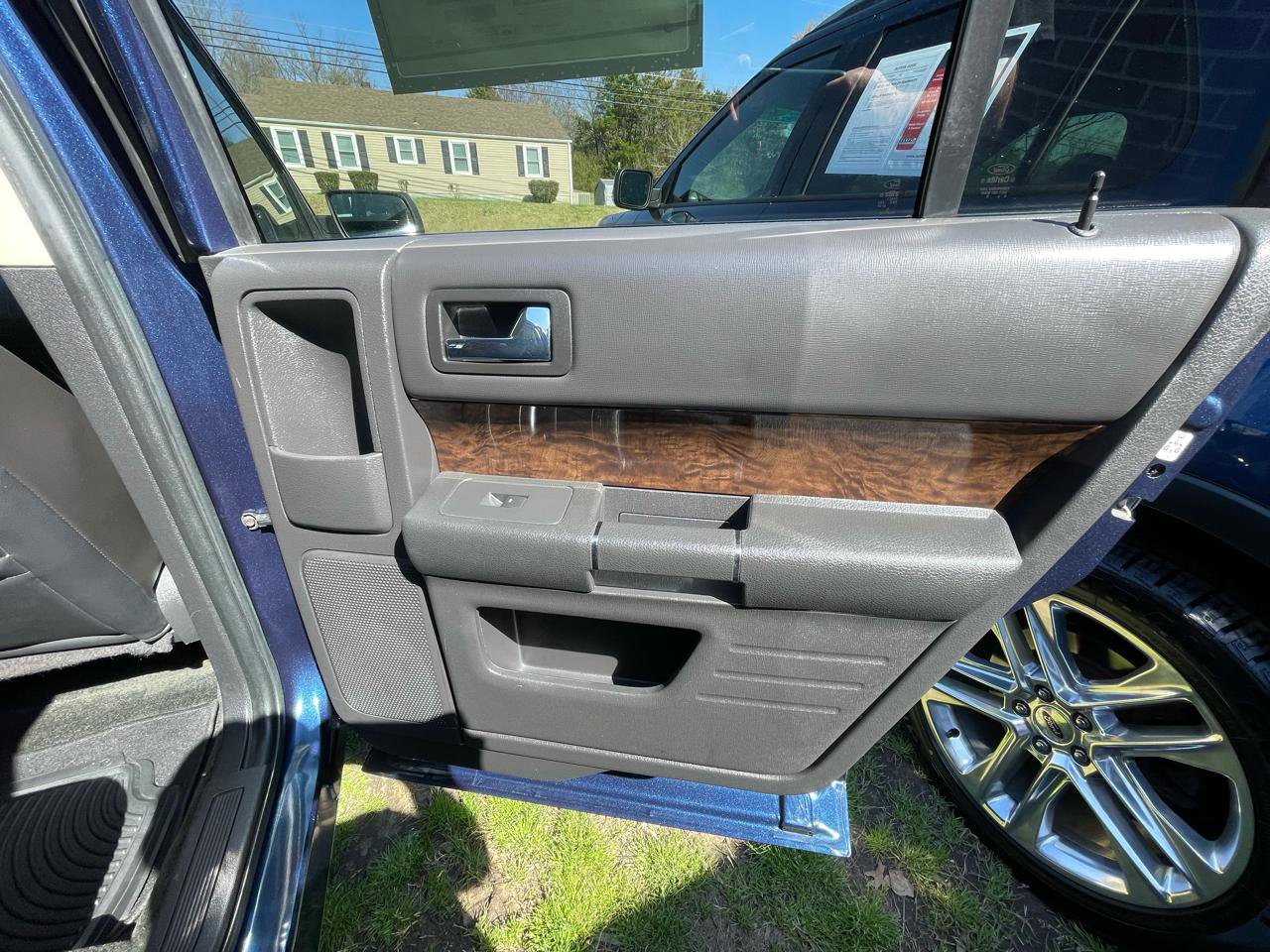 Used 2017 Ford Flex Limited image 21