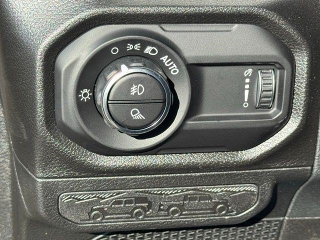 New 2026 Jeep Gladiator Sport AWD/4WD image 13