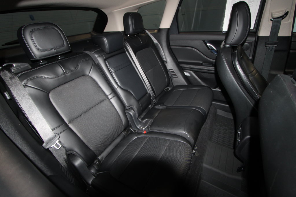 Used 2024 Lincoln Corsair AWD w/ Equipment Group 101A image 23