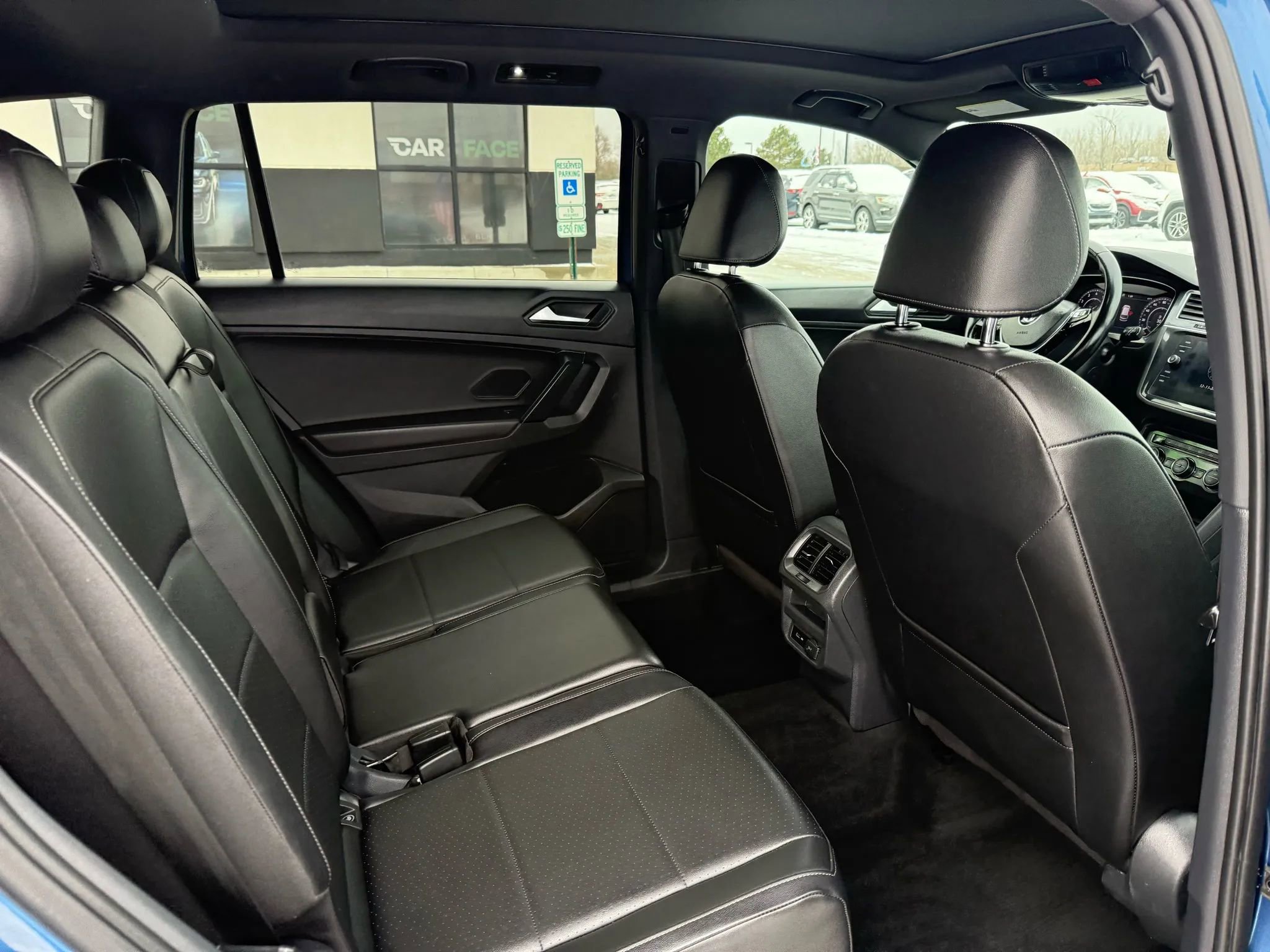 Used 2019 Volkswagen Tiguan SEL R-Line image 25