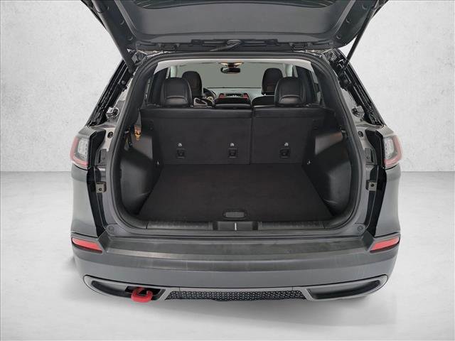 Used 2022 Jeep Cherokee Trailhawk w/ Comfort/Convenience Group image 6