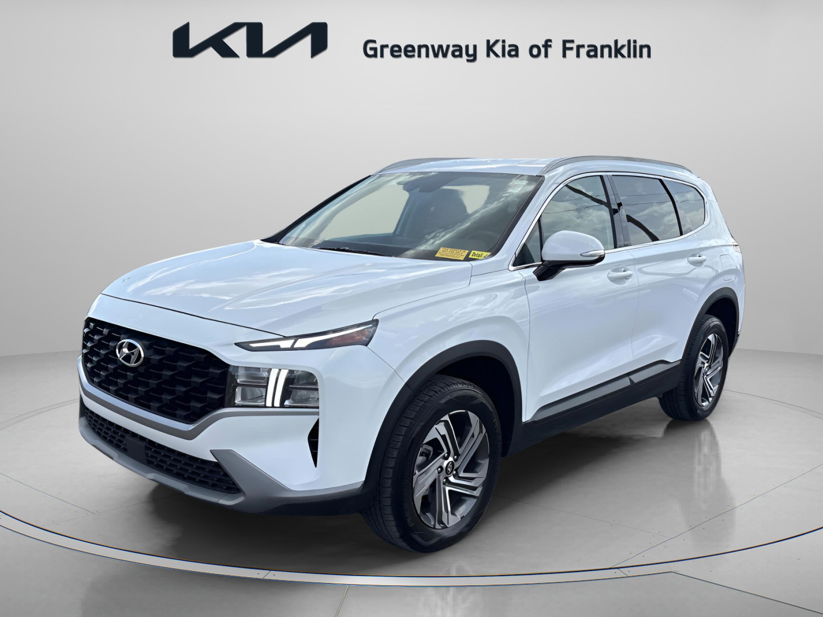 Used 2023 Hyundai Santa Fe SEL image 3