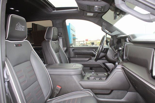 Used 2024 GMC Sierra 2500 AT4X w/ AT4X AEV Edition image 20