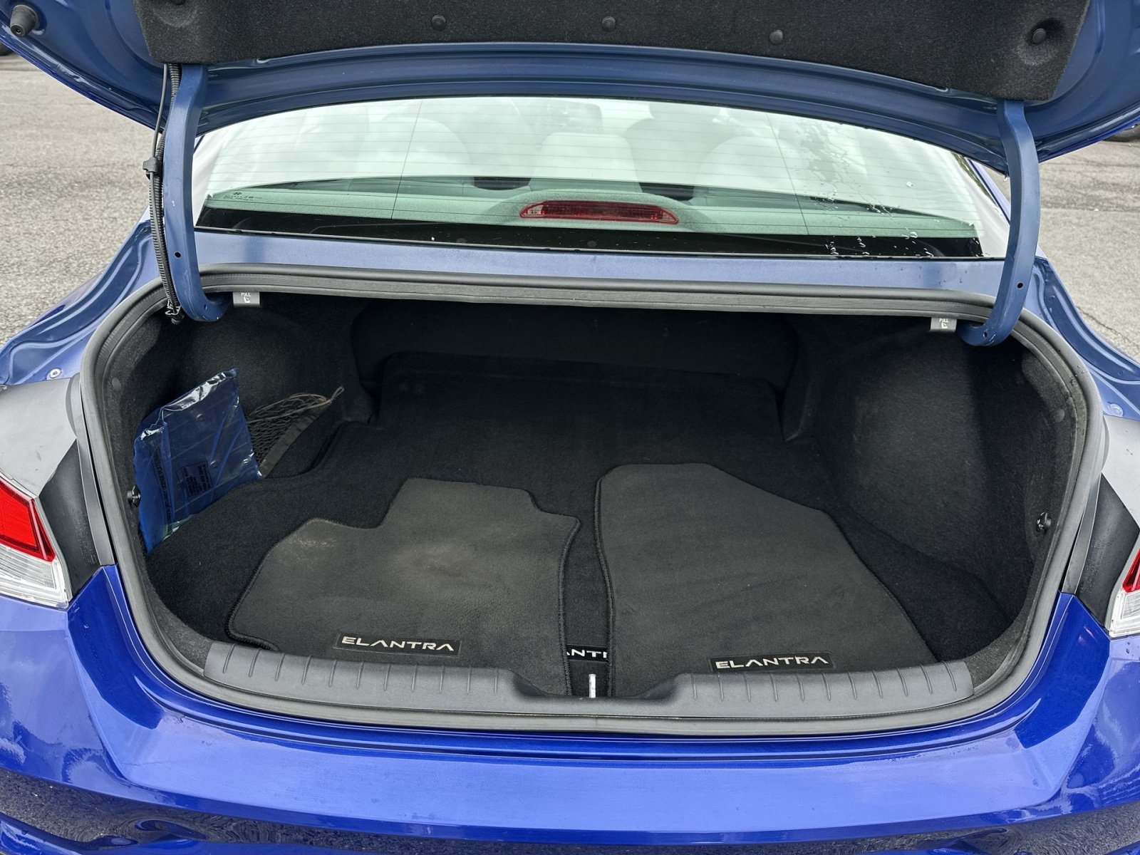 Used 2023 Hyundai Elantra SEL FWD image 26