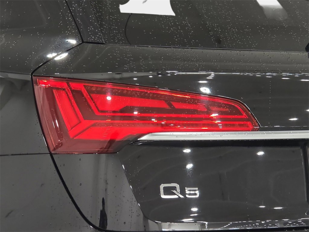 Used 2021 Audi Q5 2.0T Premium image 32