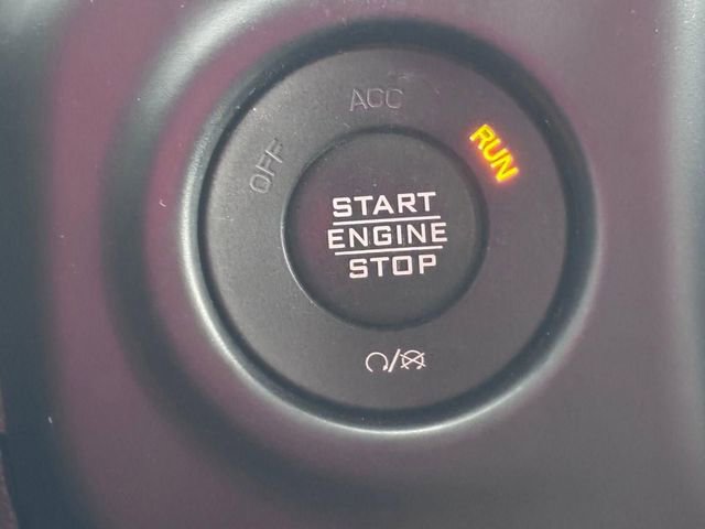 Used 2022 Jeep Wrangler Unlimited Rubicon w/ Cold Weather Group image 18