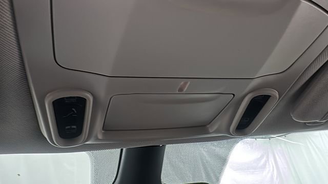 Used 2023 Chrysler Pacifica Limited image 34