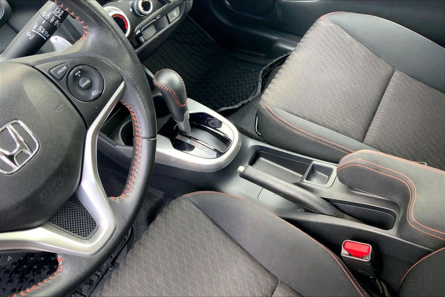 Used 2018 Honda Fit Sport image 16