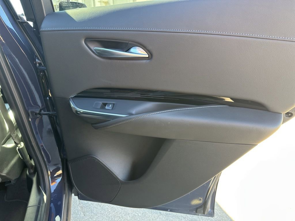 Certified 2024 Cadillac XT4 Luxury w/ Cold Weather Package image 37