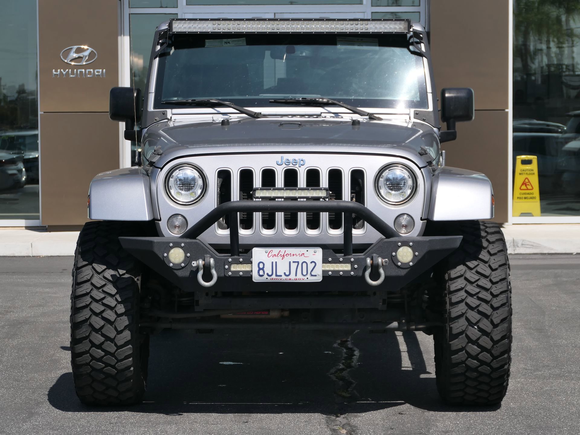 Used 2017 Jeep Wrangler Unlimited Sahara image 8