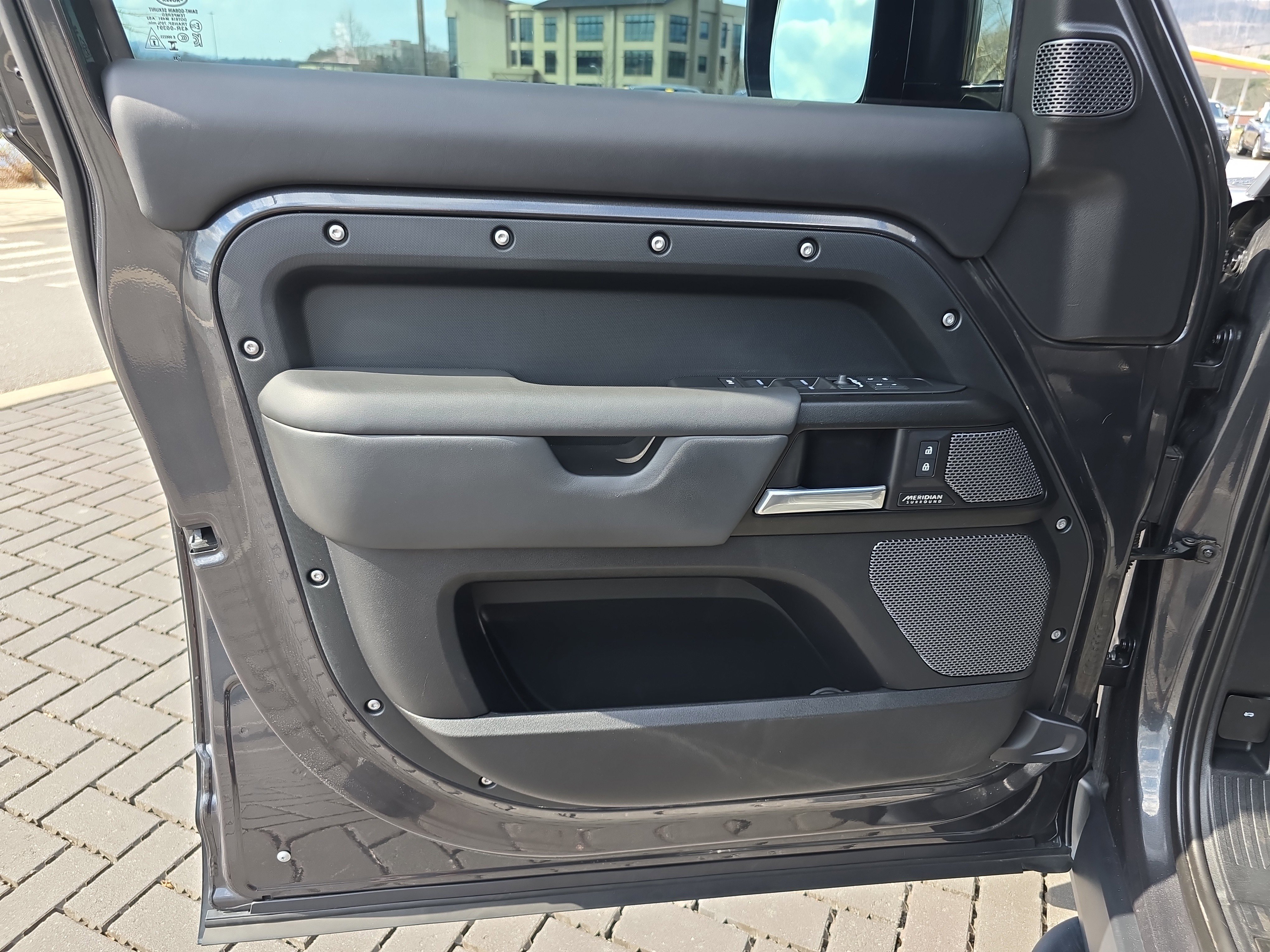 Used 2024 Land Rover Defender 110 Carpathian Edition image 19