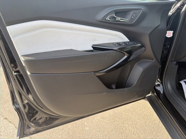 Used 2025 Chevrolet Trax LT w/ LT Convenience Package image 11