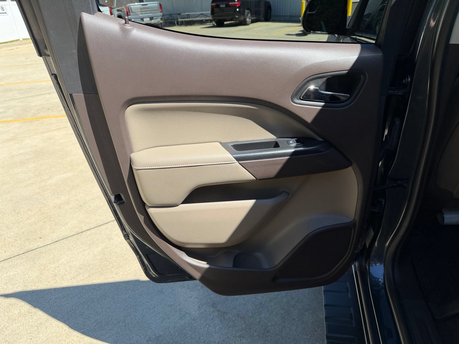 Used 2019 GMC Canyon SLT w/ Driver Alert Package AWD/4WD image 23