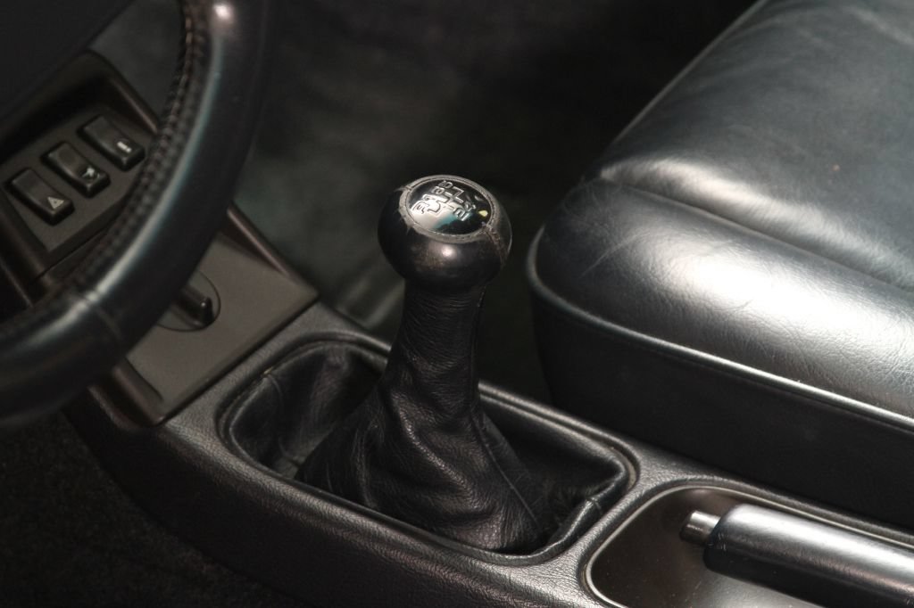 Used 1990 Porsche 911 Carrera image 3