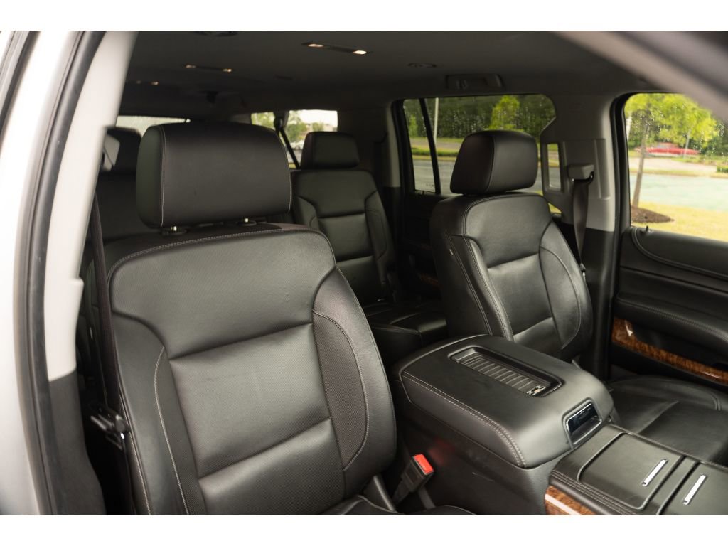 Used 2020 Chevrolet Suburban Premier RWD image 20
