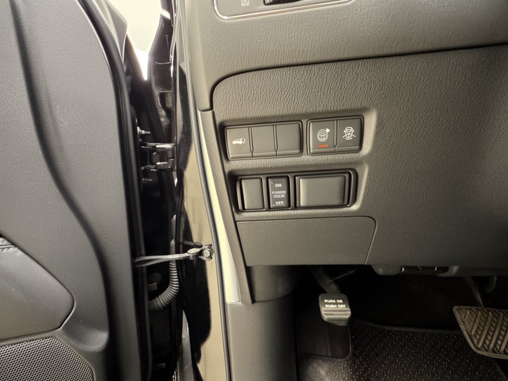 Used 2020 Nissan Armada SL w/ Premium Package RWD image 31