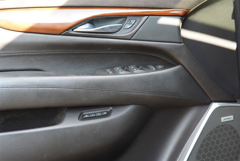 Used 2017 Cadillac Escalade Luxury AWD/4WD image 49