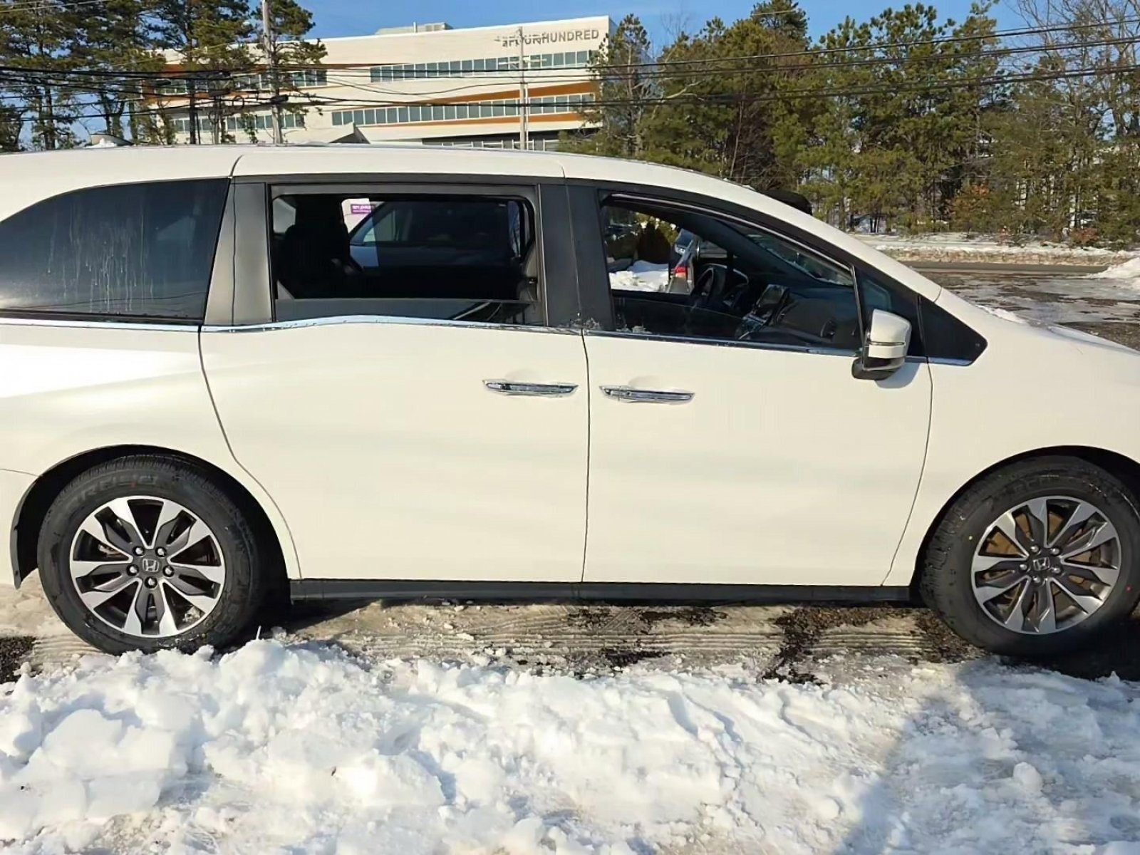 Used 2023 Honda Odyssey EX-L image 37