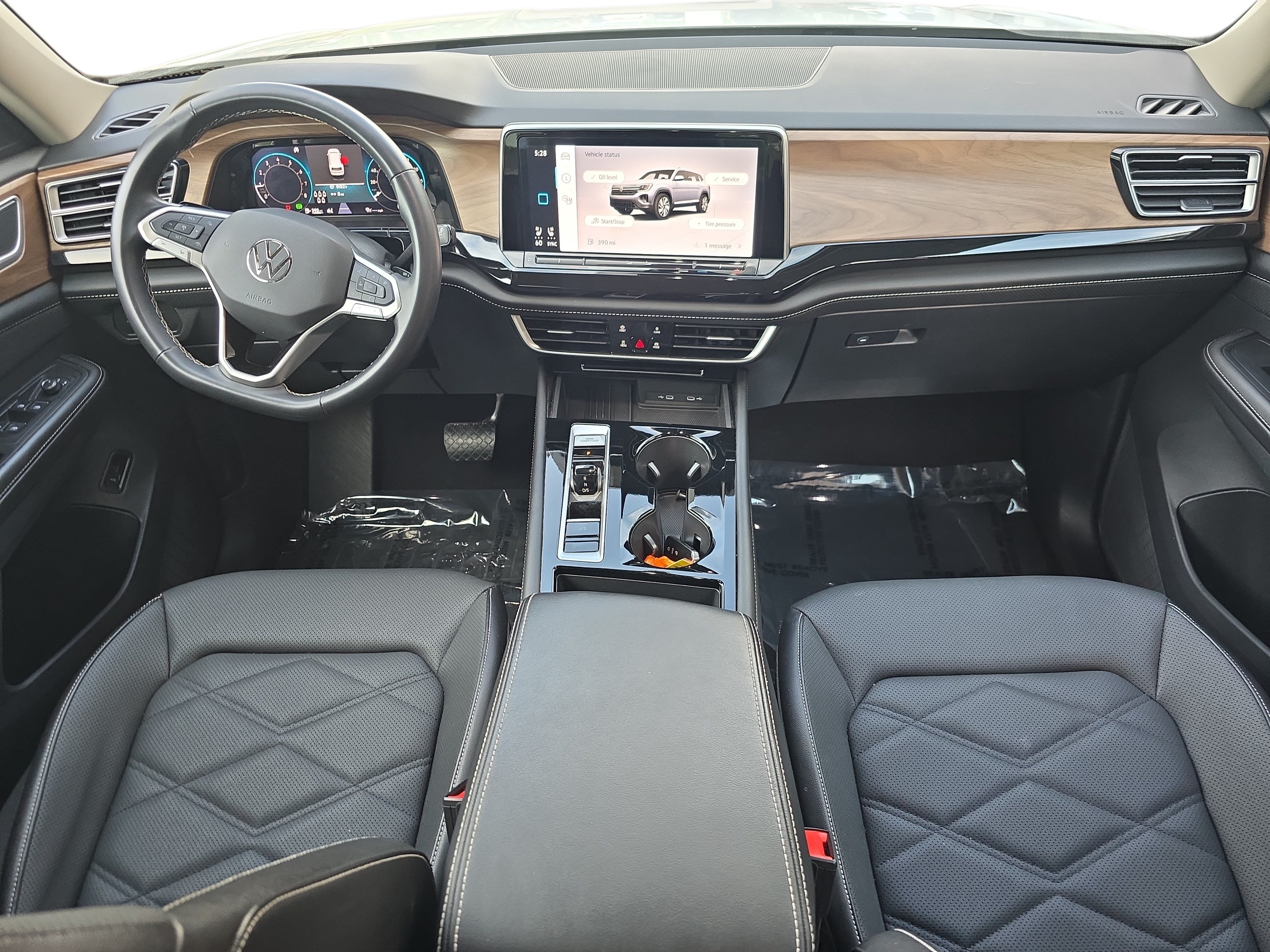 Used 2025 Volkswagen Atlas SE FWD image 9