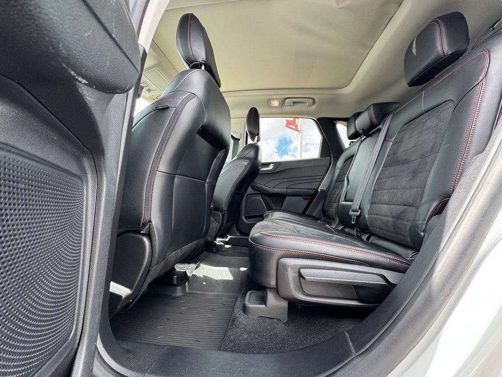 Certified 2022 Ford Escape SEL w/ SEL Stealth AWD Package image 22