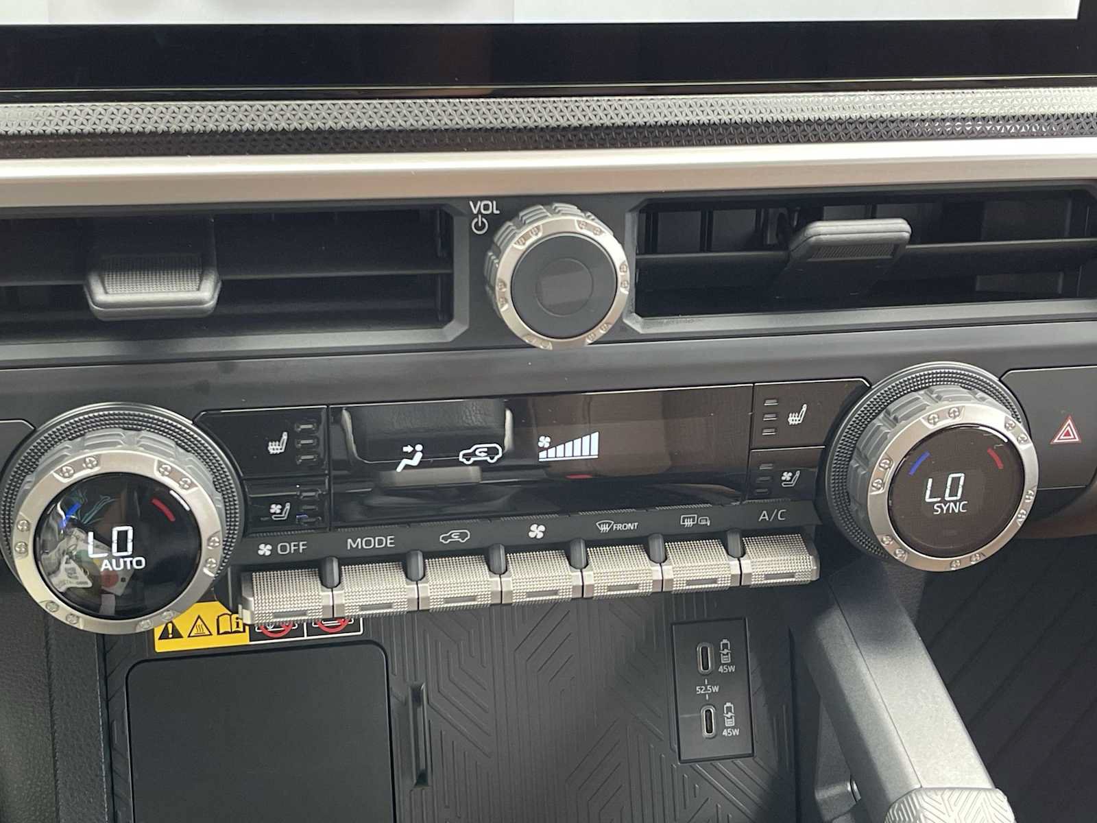 Used 2025 Toyota 4Runner Limited RWD image 17