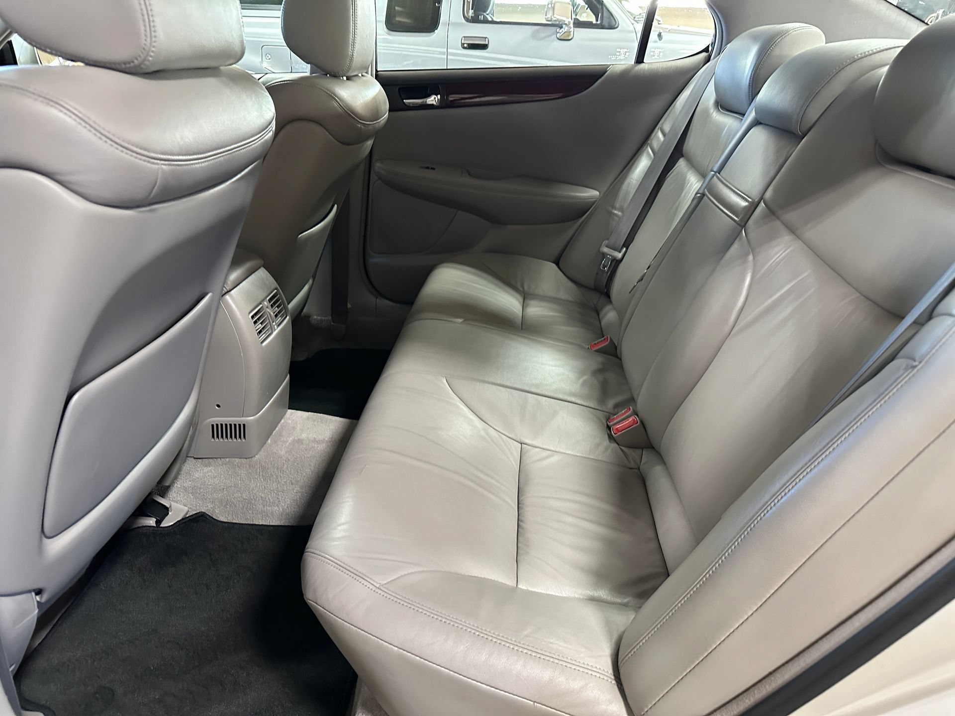 Used 2002 Lexus ES 330 FWD image 14