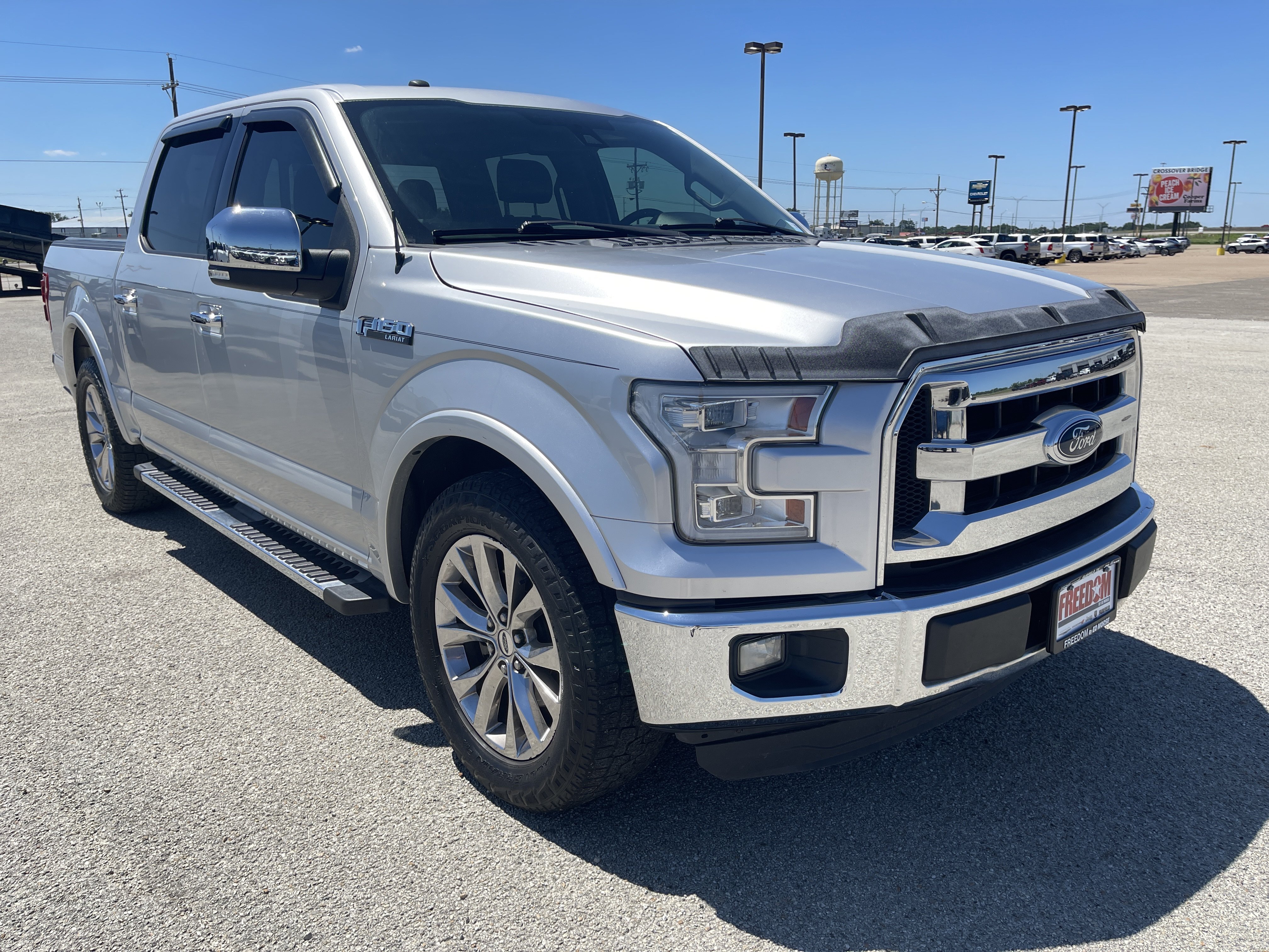 Used 2016 Ford F150 Lariat w/ Equipment Group 502A Luxury RWD image 2