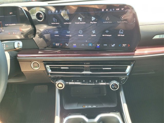 New 2026 Chevrolet Traverse Z71 w/ LPO, Floor Liner Package image 17