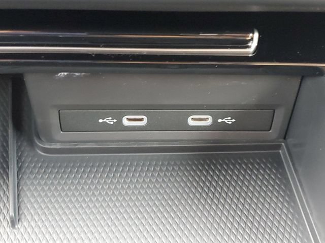 New 2026 Volkswagen Atlas Cross Sport SE FWD image 32