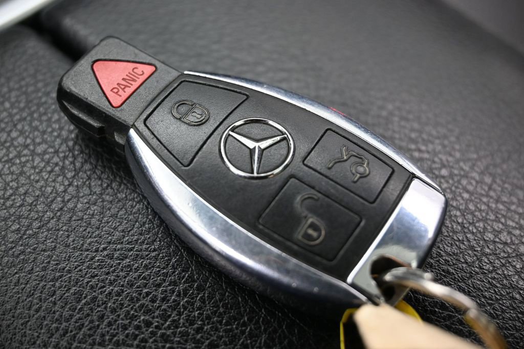Used 2017 Mercedes-Benz C 300 4MATIC Sedan image 23