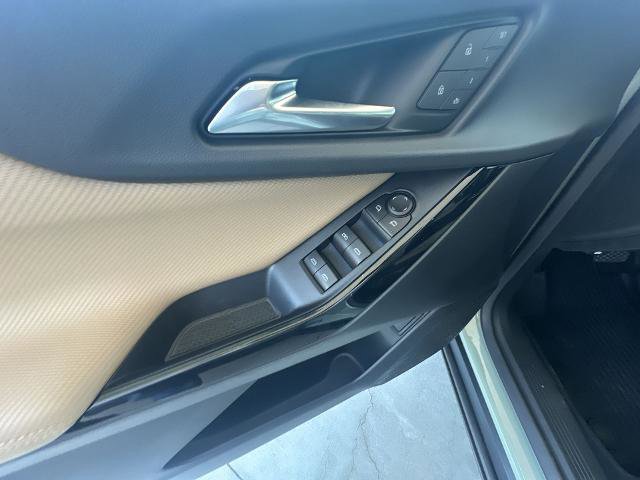 New 2026 Chevrolet Equinox ACTIV w/ Convenience Package III image 57