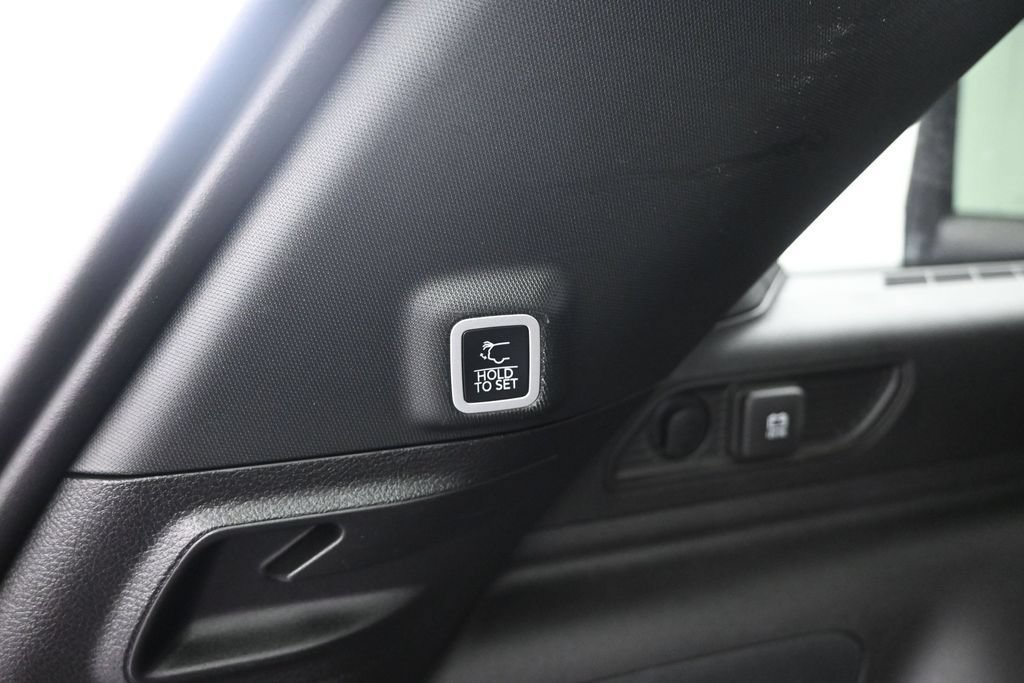 Used 2025 Jeep Grand Cherokee Limited 4xe AWD/4WD image 19