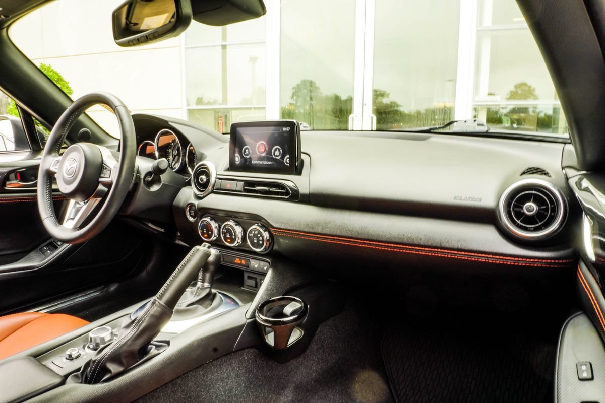 Used 2023 MAZDA MX-5 Miata Grand Touring w/ Weather Package RWD image 15