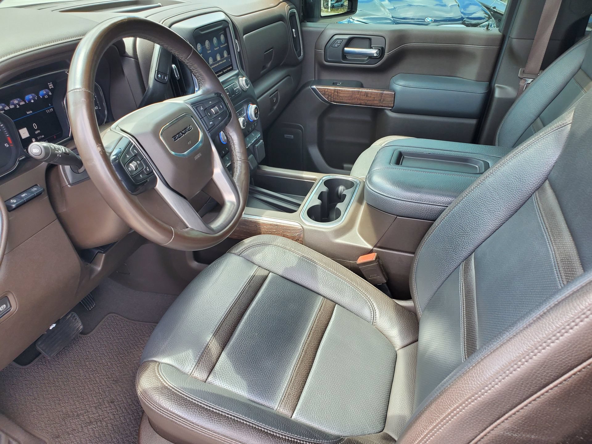 Used 2021 GMC Sierra 2500 Denali w/ Denali Ultimate Package AWD/4WD image 19