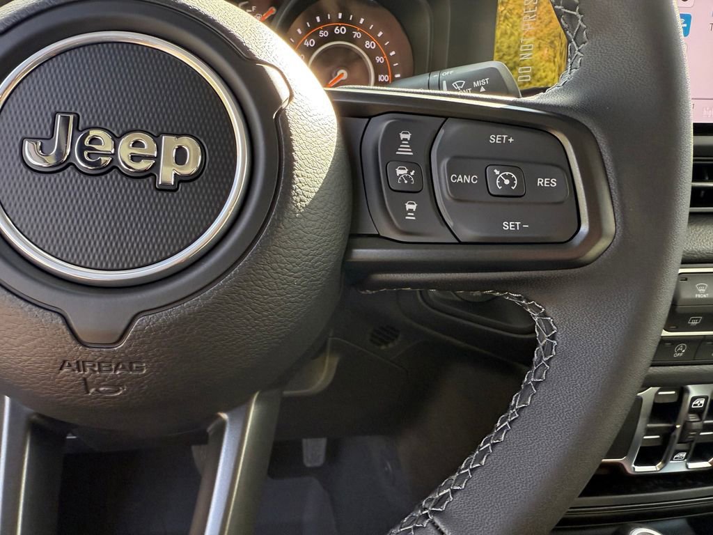 New 2025 Jeep Gladiator Sport image 17