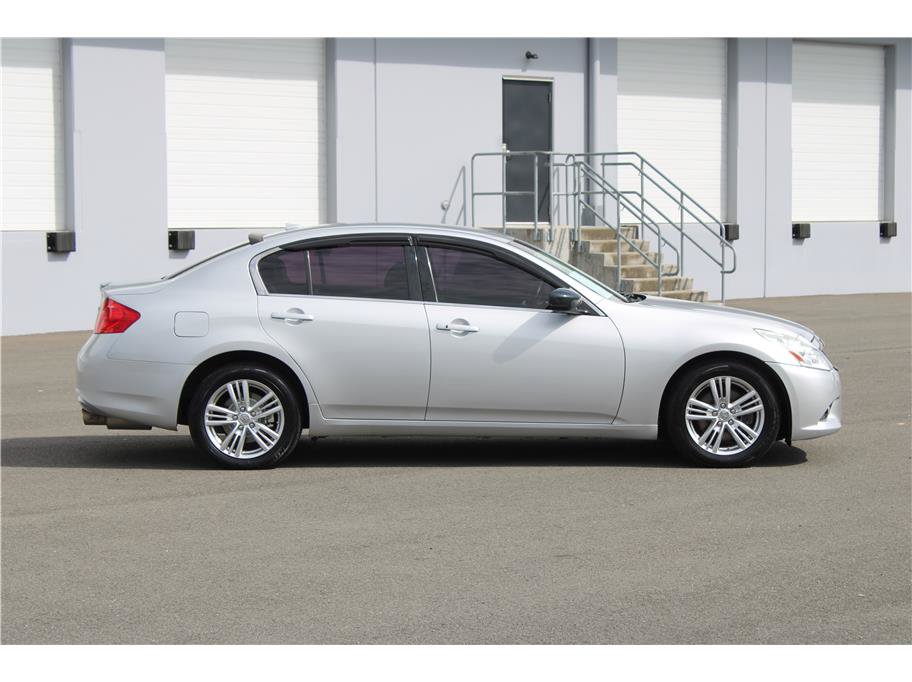 Used 2013 INFINITI G37 x Sedan AWD/4WD image 4
