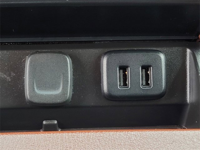 Used 2020 Chevrolet Suburban Premier image 15