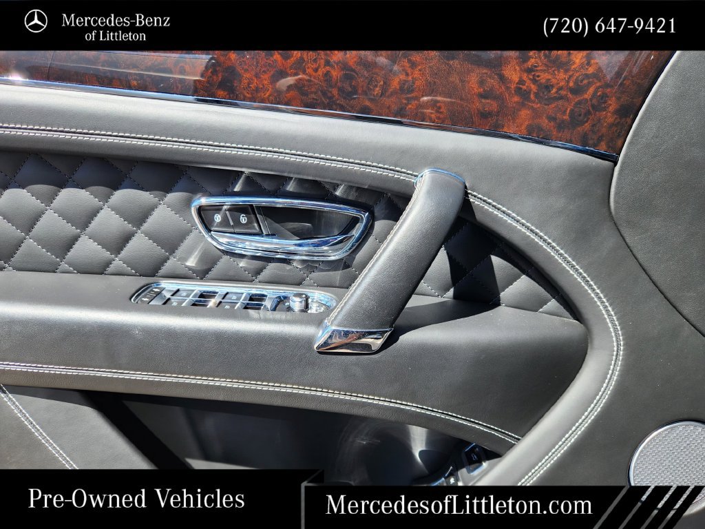 Used 2018 Bentley Bentayga AWD/4WD image 22