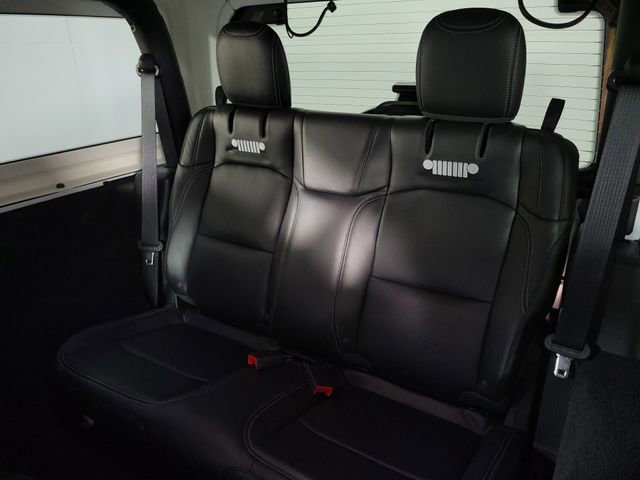 Used 2021 Jeep Wrangler Sport image 17