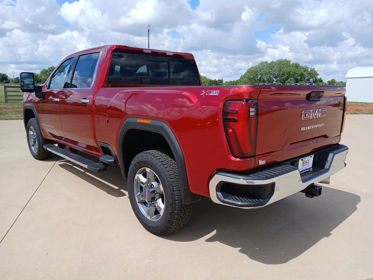 New 2026 GMC Sierra 2500 SLT w/ SLT Premium Package AWD/4WD image 5